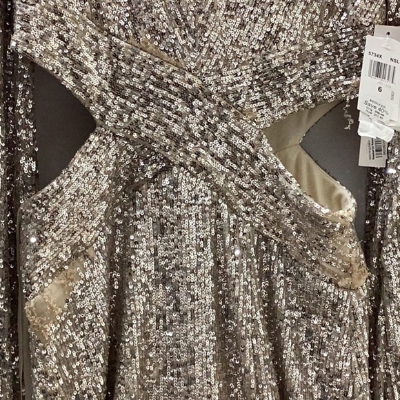 AQUA
V Neck Long Sleeve Cutout Sequin Dress - 100% Exclusive - Picture 3 of 15